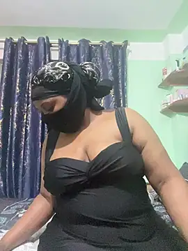 sexyDiva9 online show from May 18, 2026, 8:36 pm