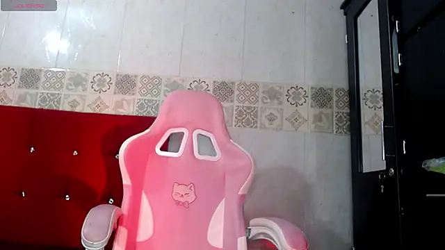 Snapshot of Dulce_Vip chatting on May 25, 2026, 7:53 pm Dulce Vip online show from May 25, 2026, 7:53 pm