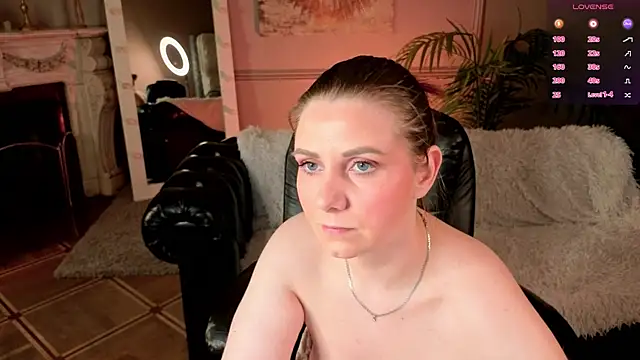 Snapshot of Kassandra_Williams chatting on June 7, 2026, 9:07 pm Kassandra Williams online show from June 7, 2026, 9:07 pm