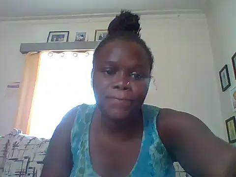 PinkyMonique online show from June 11, 2026, 6:00 am