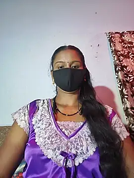 madhushree143 online show from July 13, 2026, 4:32 pm