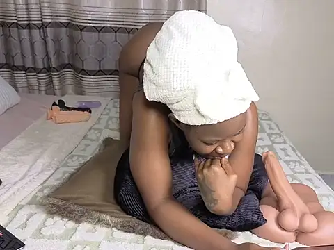 Blackcharmming online show from June 26, 2026, 6:34 pm
