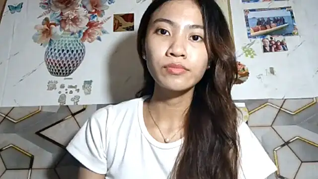 Snapshot of DeeannGunby chatting on May 27, 2026, 3:42 pm DeeannGunby online show from May 27, 2026, 3:42 pm