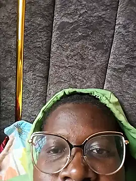 Snapshot of munyyypoo chatting on July 11, 2026, 7:00 am munyyypoo online show from July 11, 2026, 7:00 am