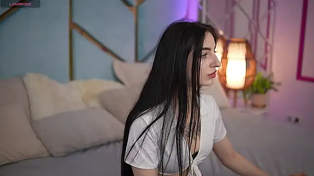 EmilyyMoon online show from June 24, 2026, 6:45 am