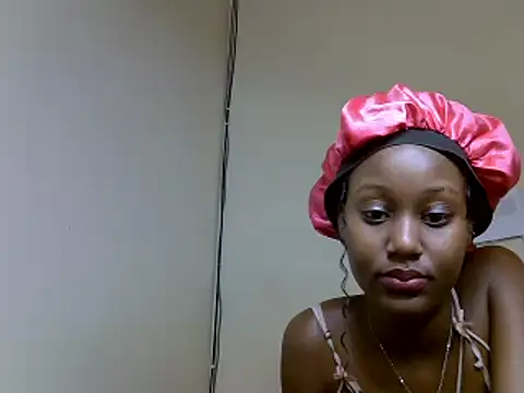 Snapshot of Pretty_kitty48 chatting on June 17, 2026, 12:46 am Pretty kitty48 online show from June 17, 2026, 12:46 am