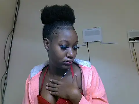 Snapshot of Pretty_kitty48 chatting on June 27, 2026, 12:55 pm Pretty kitty48 online show from June 27, 2026, 12:55 pm