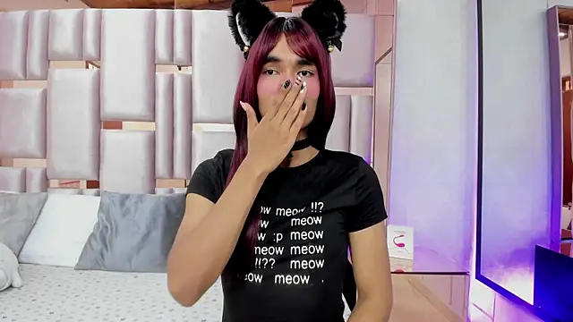 MiaBuny online show from June 17, 2026, 7:48 pm