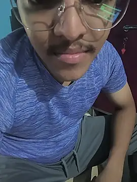 luciferlust online show from June 12, 2026, 4:33 am