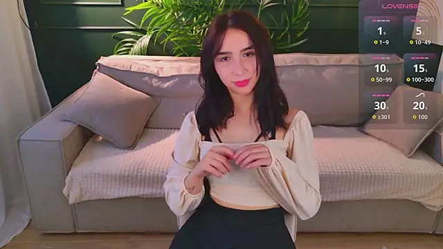 Snapshot of Baby_Miira chatting on June 12, 2026, 6:45 am Baby Miira online show from June 12, 2026, 6:45 am