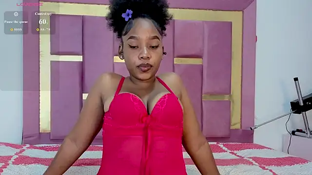 ArianaMadisson online show from June 13, 2026, 1:42 pm