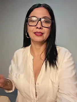 Scarlett Valnyx online show from June 19, 2026, 12:42 pm