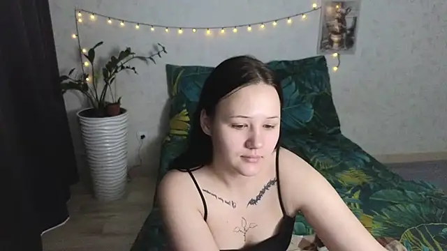 Tori cute online show from June 5, 2026, 1:23 am