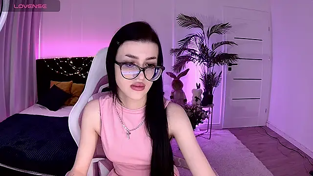 Ariella Me online show from June 16, 2026, 6:27 am