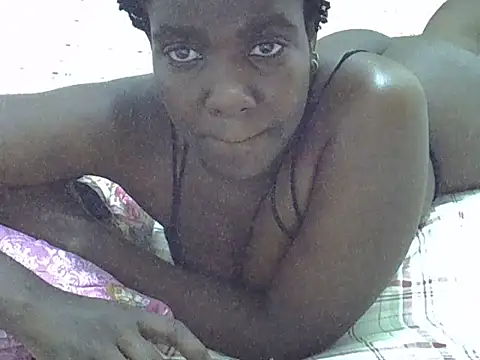 Snapshot of Queen-Alicia chatting on June 3, 2026, 5:51 pm Queen-Alicia online show from June 3, 2026, 5:51 pm