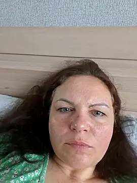 Snapshot of Meri_a chatting on June 5, 2026, 6:31 am Meri a online show from June 5, 2026, 6:31 am