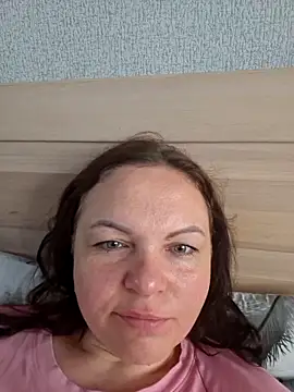 Snapshot of Meri_a chatting on June 7, 2026, 4:27 am Meri a online show from June 7, 2026, 4:27 am