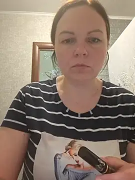 Snapshot of Meri_a chatting on June 20, 2026, 10:51 am Meri a online show from June 20, 2026, 10:51 am