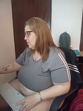 Kataleyamilf69  online show from June 23, 2026, 5:55 pm