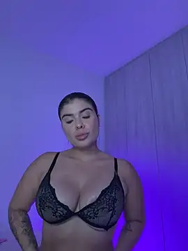 Danilopez3 online show from May 20, 2026, 1:45 am
