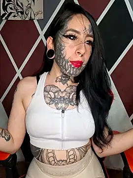 VenomLuna online show from May 22, 2026, 4:12 pm