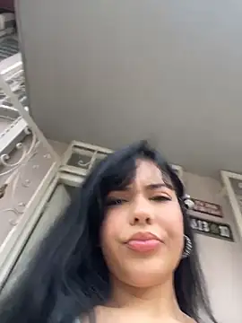 Snapshot of FERNANDAXX_ chatting on May 25, 2026, 4:24 pm FERNANDAXX online show from May 25, 2026, 4:24 pm