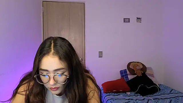 Abby hernandez online show from June 14, 2026, 12:08 am