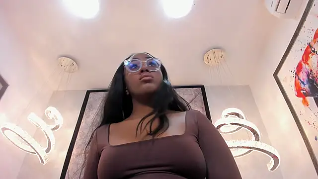 ZoeBrowns online show from June 8, 2026, 12:38 pm