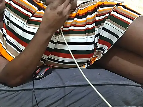 DripDiva online show from June 18, 2026, 9:19 pm