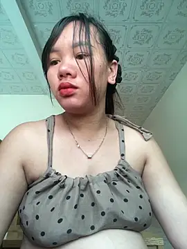 Suki-love online show from June 14, 2026, 2:46 am