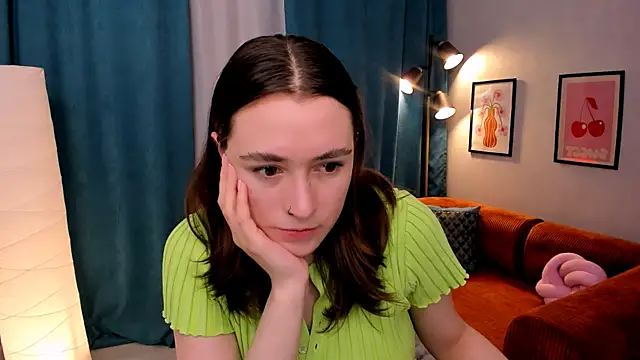Snapshot of polly_pop_ chatting on June 7, 2026, 9:46 am polly pop online show from June 7, 2026, 9:46 am