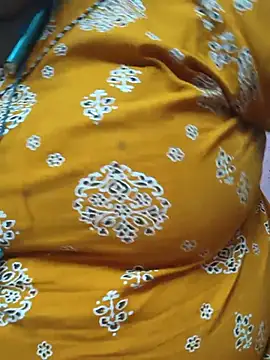 geetha431 online show from July 4, 2026, 7:31 pm
