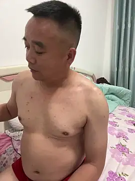 MRhuang007 online show from June 8, 2026, 6:19 pm