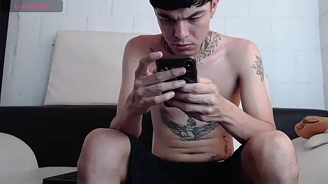 badboy-fox online show from June 7, 2026, 5:38 pm