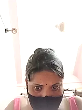 sampachatterjee234 online show from June 14, 2026, 7:27 pm