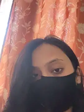 Snapshot of livia_dolls chatting on June 10, 2026, 10:25 am livia dolls online show from June 10, 2026, 10:25 am