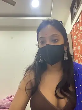 Snapshot of livia_dolls chatting on June 14, 2026, 7:05 pm livia dolls online show from June 14, 2026, 7:05 pm