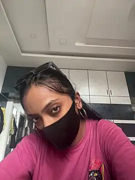Snapshot of livia_dolls chatting on June 22, 2026, 10:01 am livia dolls online show from June 22, 2026, 10:01 am