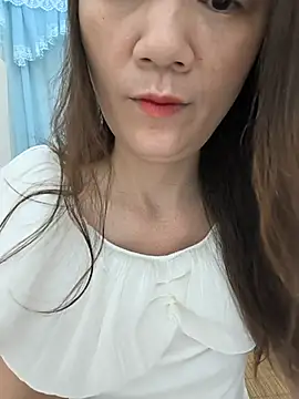 Lye lovely online show from June 21, 2026, 10:01 pm