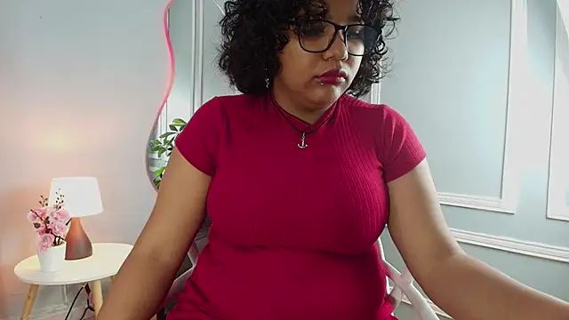Snapshot of Kristal_donne chatting on June 30, 2026, 12:06 pm Kristal donne online show from June 30, 2026, 12:06 pm