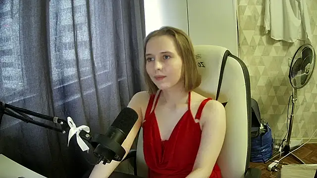 Snapshot of Mia_liss_ chatting on May 28, 2026, 2:47 pm Mia liss online show from May 28, 2026, 2:47 pm
