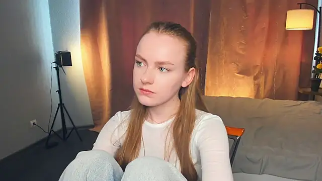 TrishaStoecker online show from June 7, 2026, 7:34 am