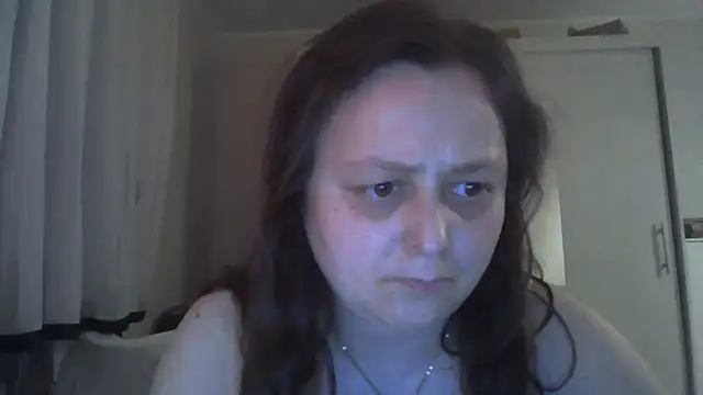 Snapshot of TaylorLovely chatting on June 24, 2026, 8:19 pm TaylorLovely online show from June 24, 2026, 8:19 pm