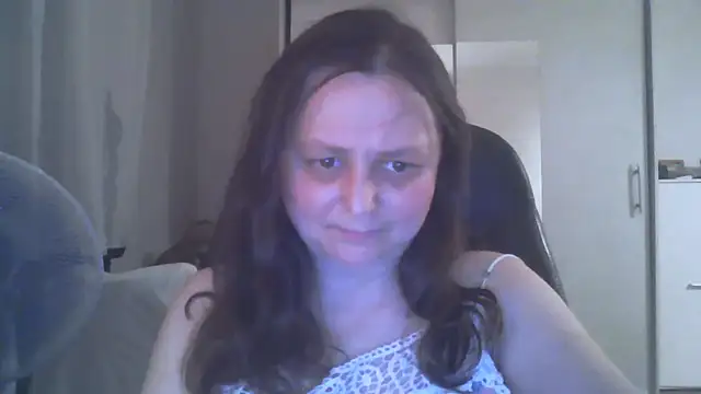 Snapshot of TaylorLovely chatting on July 1, 2026, 8:08 pm TaylorLovely online show from July 1, 2026, 8:08 pm
