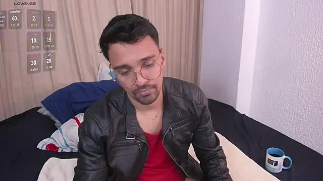 Snapshot of max_ed chatting on July 15, 2026, 11:59 am max ed online show from July 15, 2026, 11:59 am