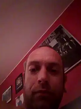 Snapshot of Andydtg1985 chatting on June 1, 2026, 6:59 am Andydtg1985 online show from June 1, 2026, 6:59 am