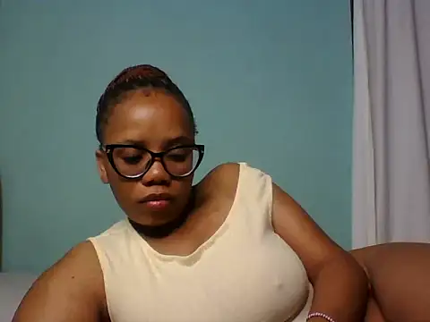 Tatianaluu online show from August 1, 2026, 3:55 pm