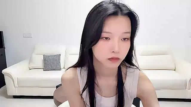 jiajia girl online show from June 8, 2026, 1:33 pm