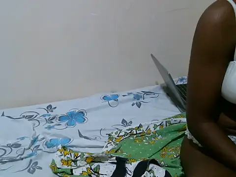 Snapshot of kinky_nymo chatting on May 23, 2026, 12:31 pm kinky nymo online show from May 23, 2026, 12:31 pm