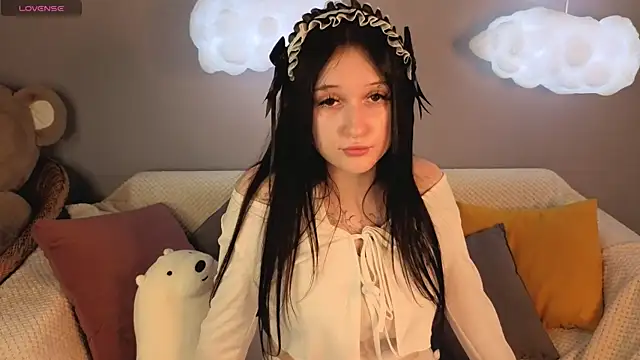 Emma-Blissa online show from June 25, 2026, 1:38 am